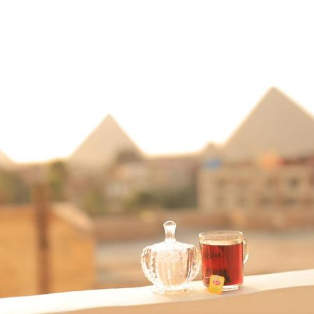 Magic Golden Pyramids View Hotell Kafret el-Gabal Exteriör bild