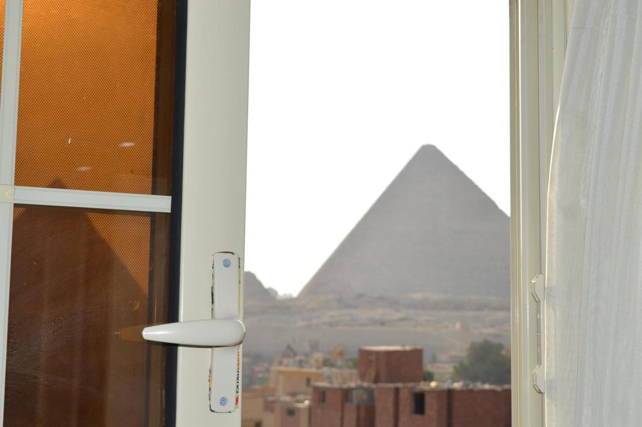 Magic Golden Pyramids View Hotell Kafret el-Gabal Exteriör bild