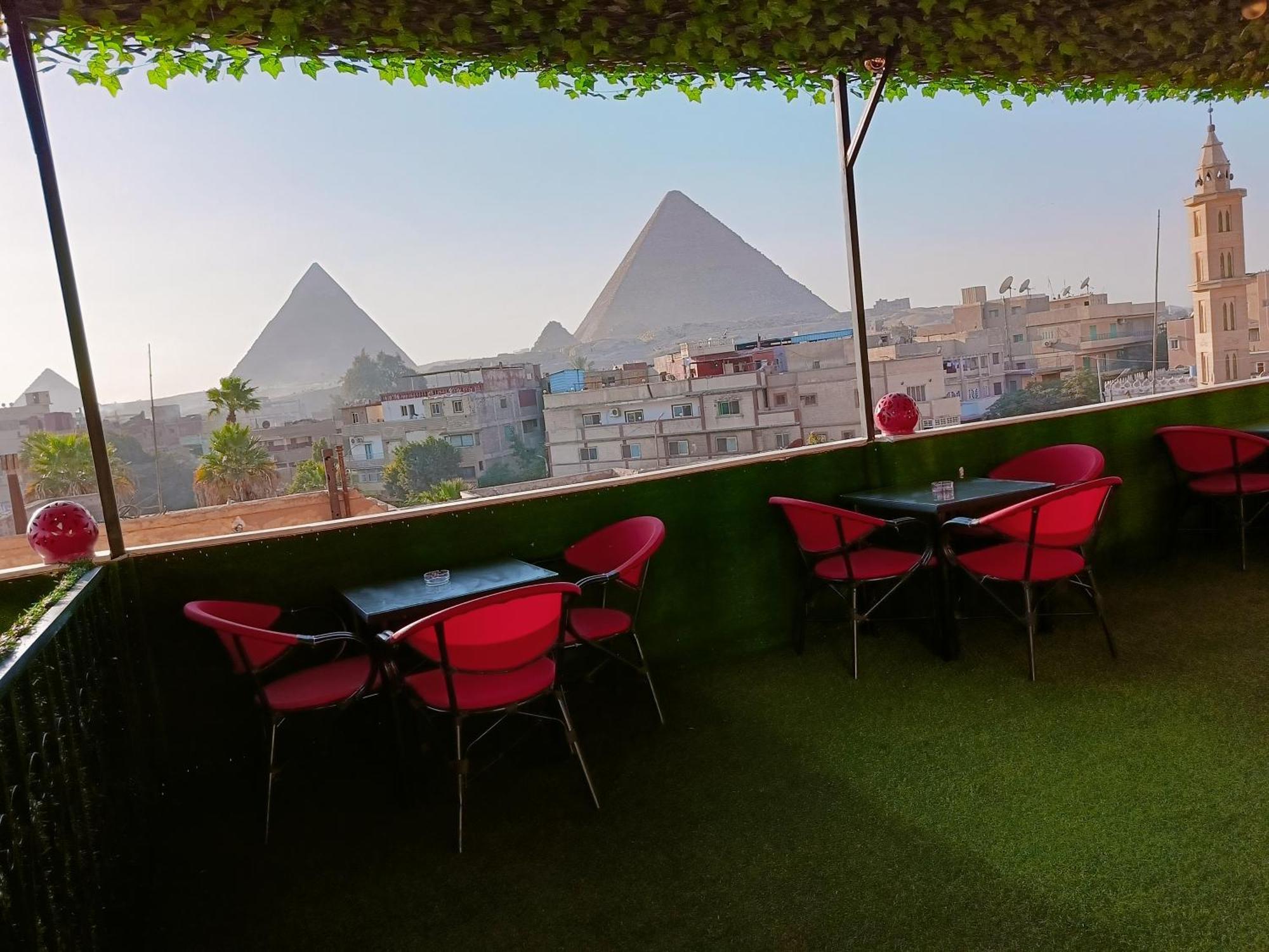 Magic Golden Pyramids View Hotell Kafret el-Gabal Exteriör bild