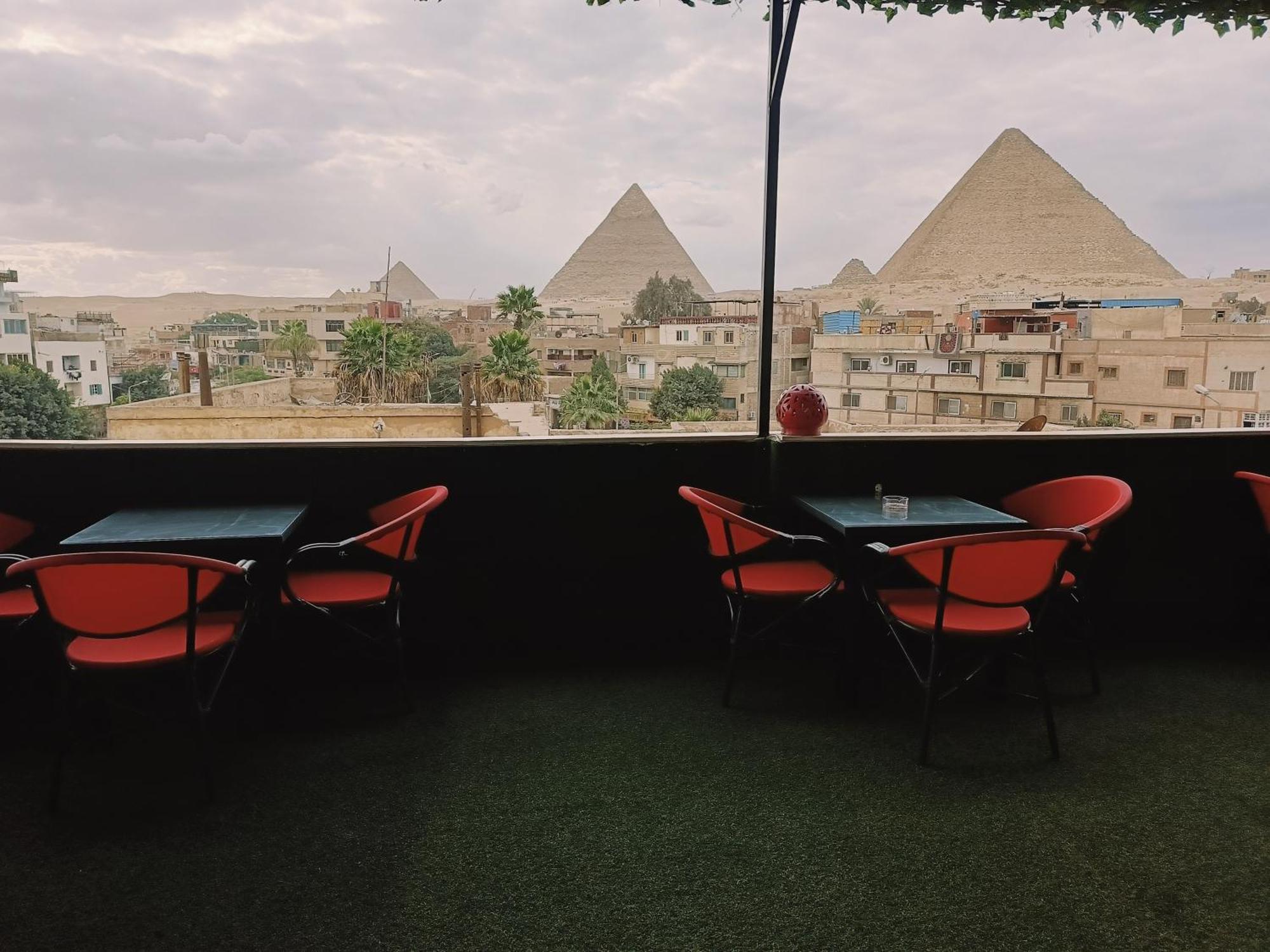 Magic Golden Pyramids View Hotell Kafret el-Gabal Exteriör bild