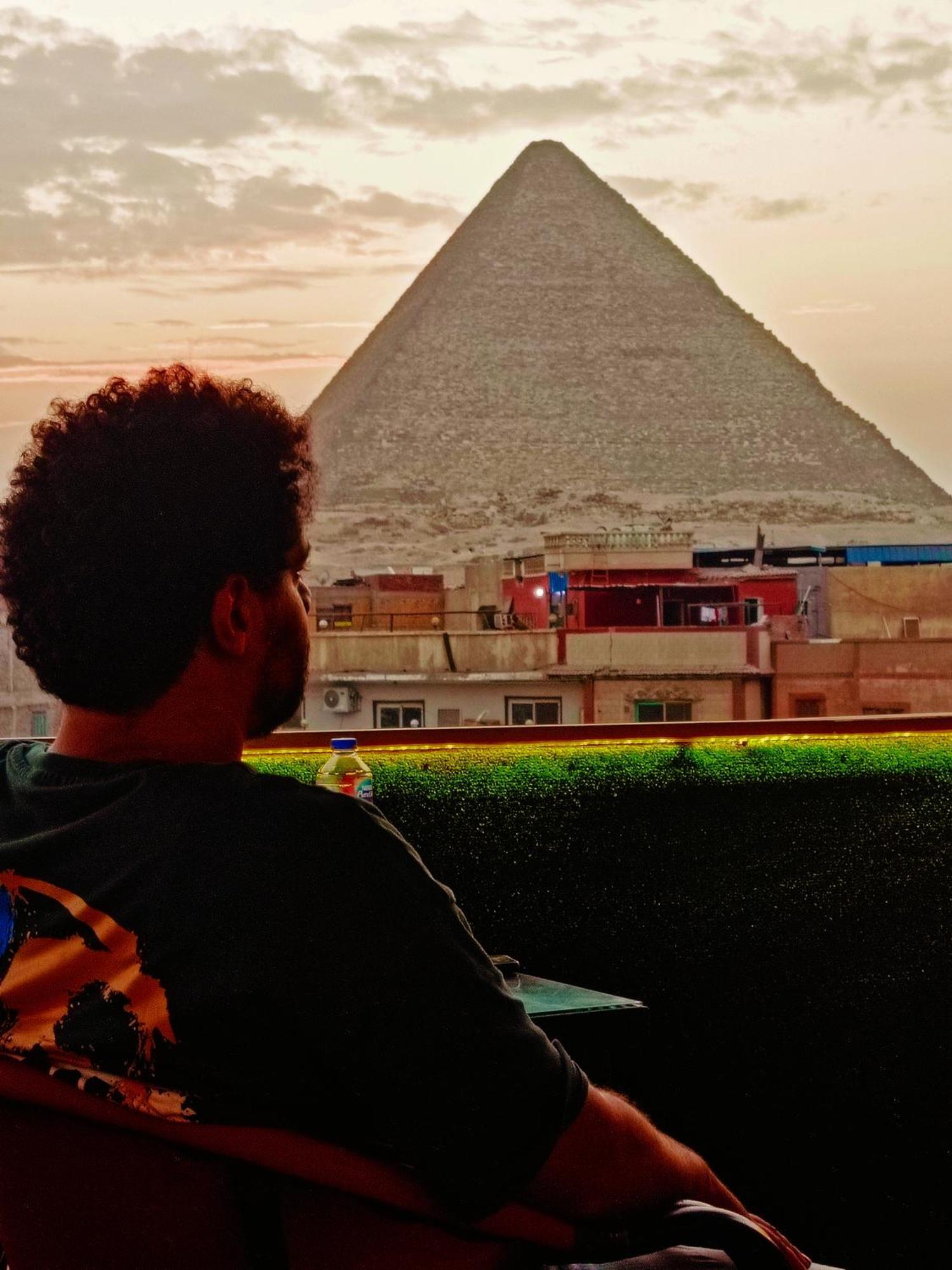 Magic Golden Pyramids View Hotell Kafret el-Gabal Exteriör bild