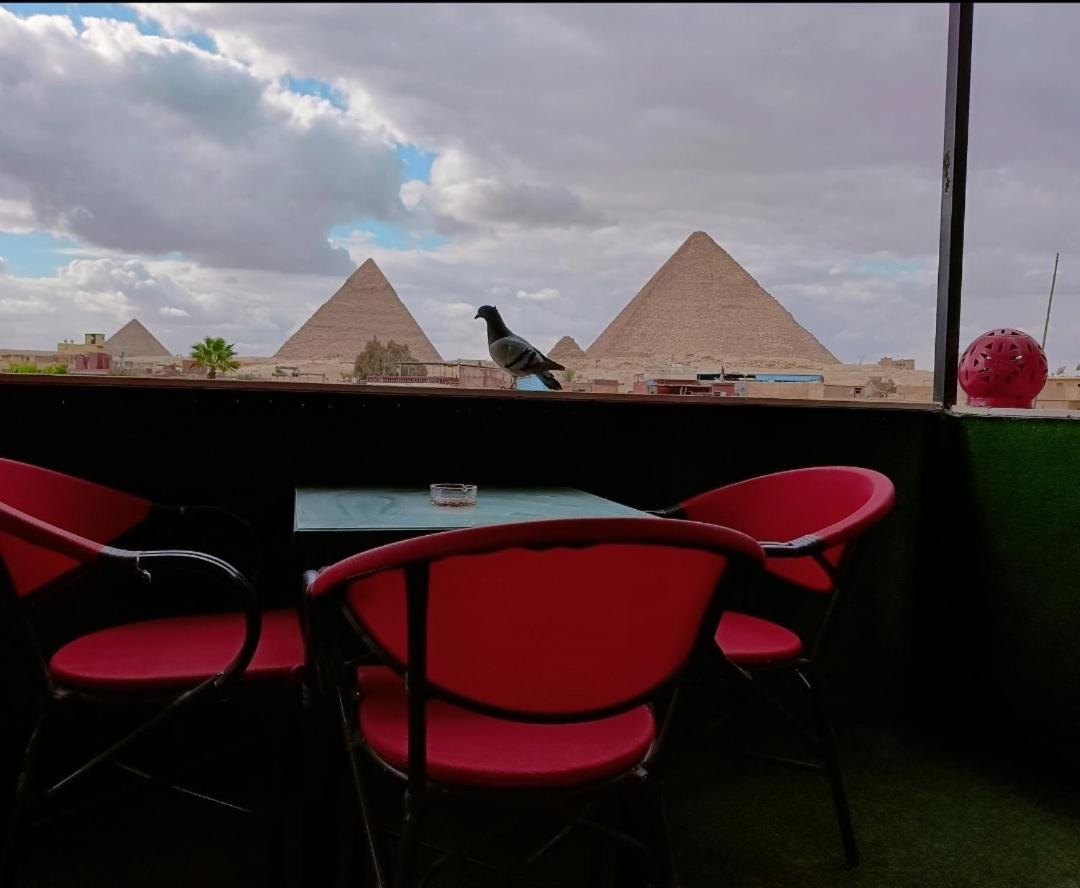 Magic Golden Pyramids View Hotell Kafret el-Gabal Exteriör bild