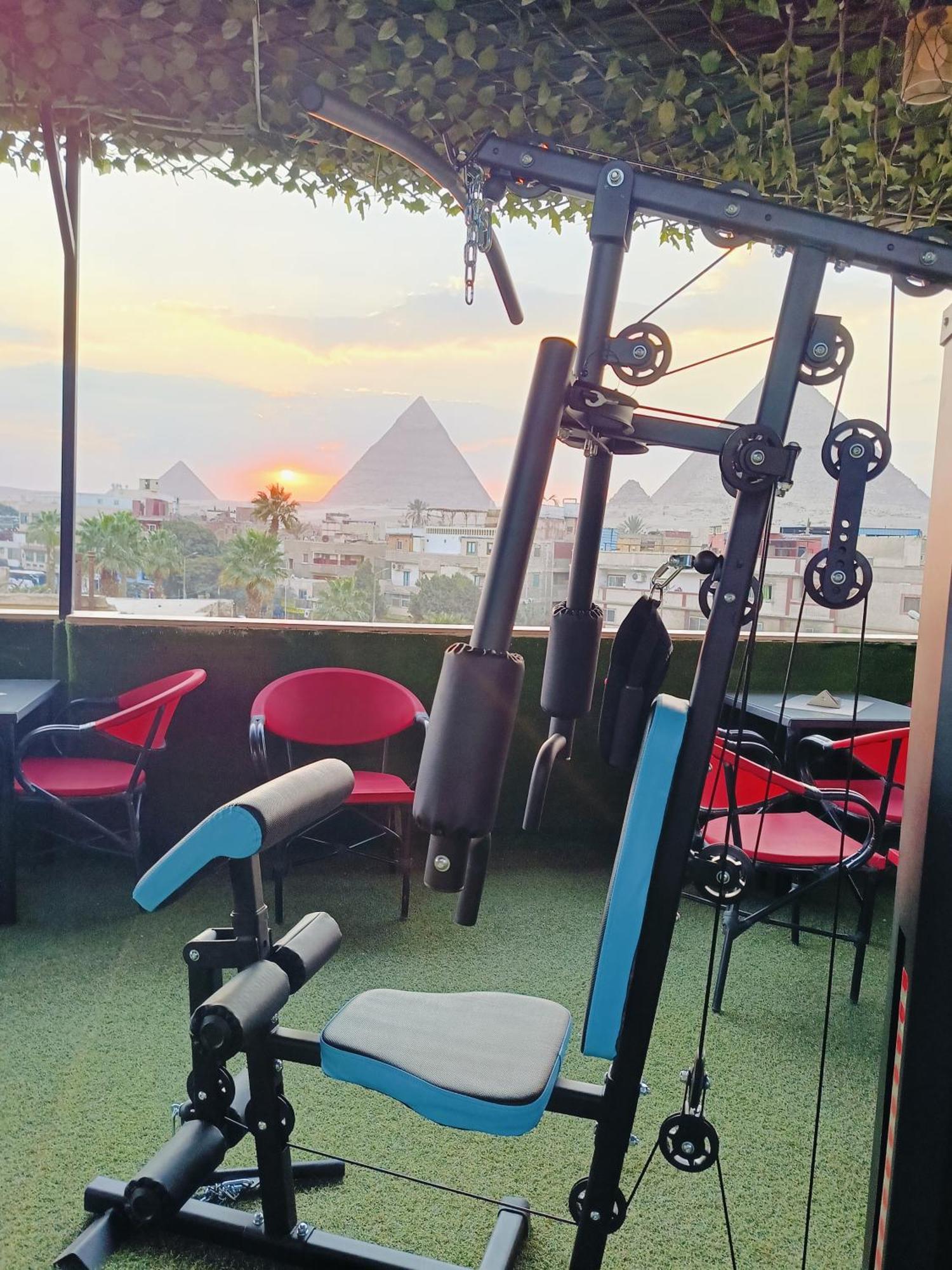 Magic Golden Pyramids View Hotell Kafret el-Gabal Exteriör bild